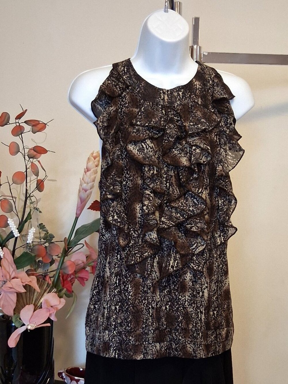 NWOT Nue Options Ruffle Brown Printed Lined Camisole Quality Summer Tank Top 10